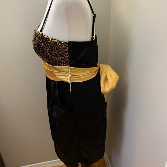 JOLIE | Gold Sequins and Black Satin Dress. - Picture 5 of 9
